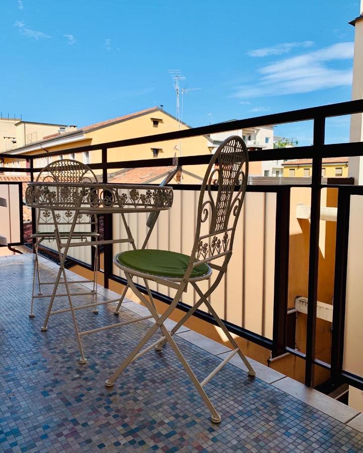 Madonna Montecchi Luxury Suite In Βερόνα Εξωτερικό φωτογραφία